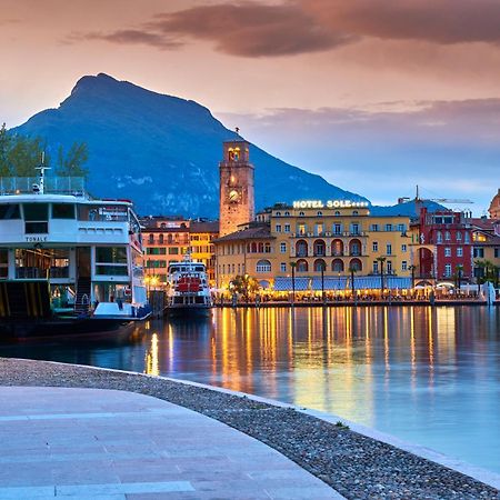 Riva Dante Apartment Riva del Garda Exterior foto